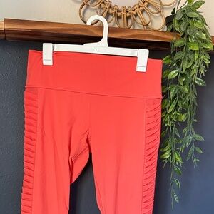 Lululemon Coral High-Waisted Cropped Leggings with Side Ruching Mesh Details